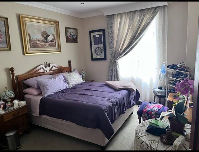 2 BEDROOM SIMPLEX FOR SALE IN NEWLANDS